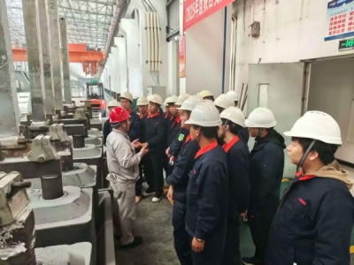 Уf(xi)ͬӢ a(chn)ںVƪ˾ӭίB(yng)W(xu)T_չ`̌W(xu)